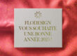 Visuel des Vœux Flodesign 2025 : une composition élégante et festive de carton d'invitation. Un message de Meilleurs Vœux accompagne le design, alliant créativité et convivialité.